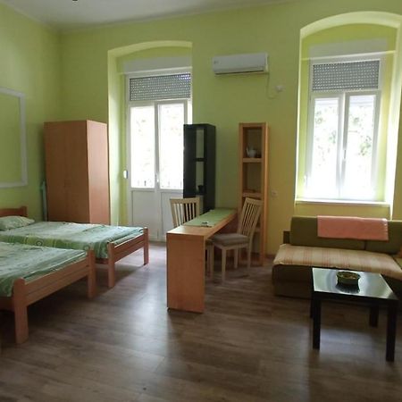 Apartment Kiki Novi Sad Exterior foto