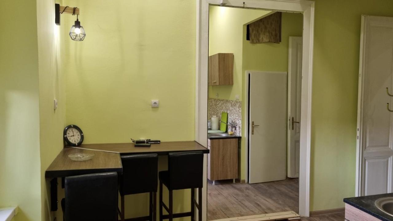 Apartment Kiki Novi Sad Exterior foto