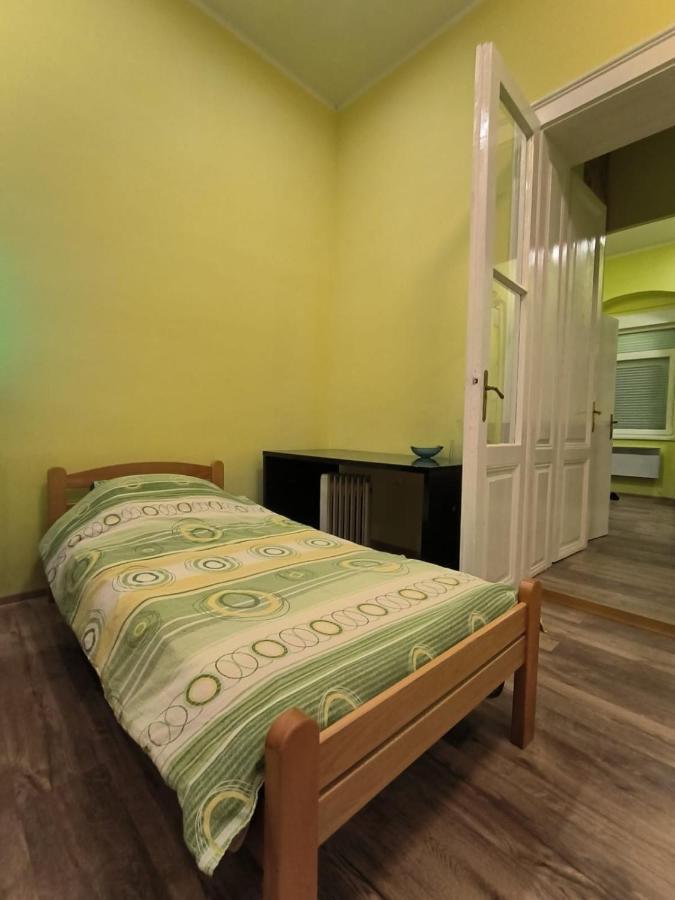 Apartment Kiki Novi Sad Exterior foto