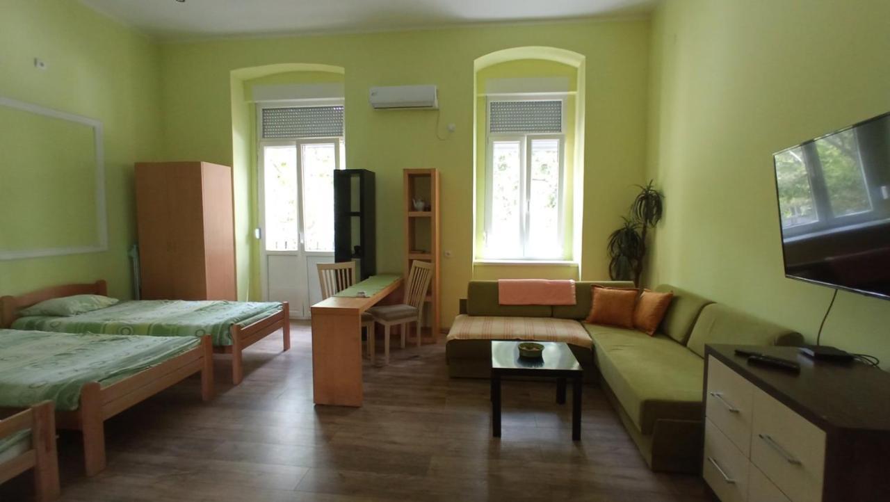 Apartment Kiki Novi Sad Exterior foto